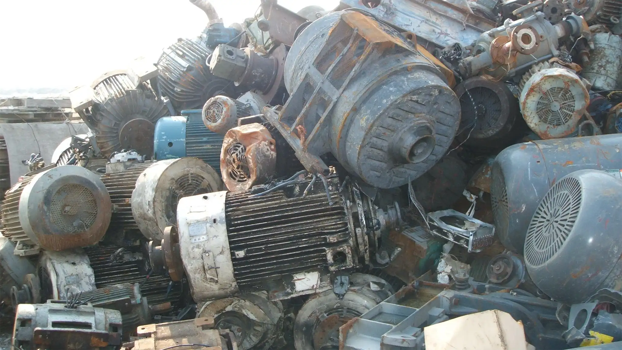 Old Machinery Scrap Seller